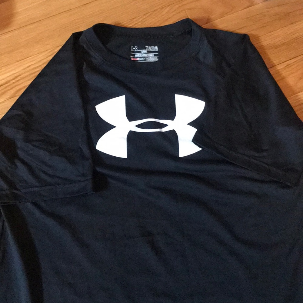 Under Armour t-shirt